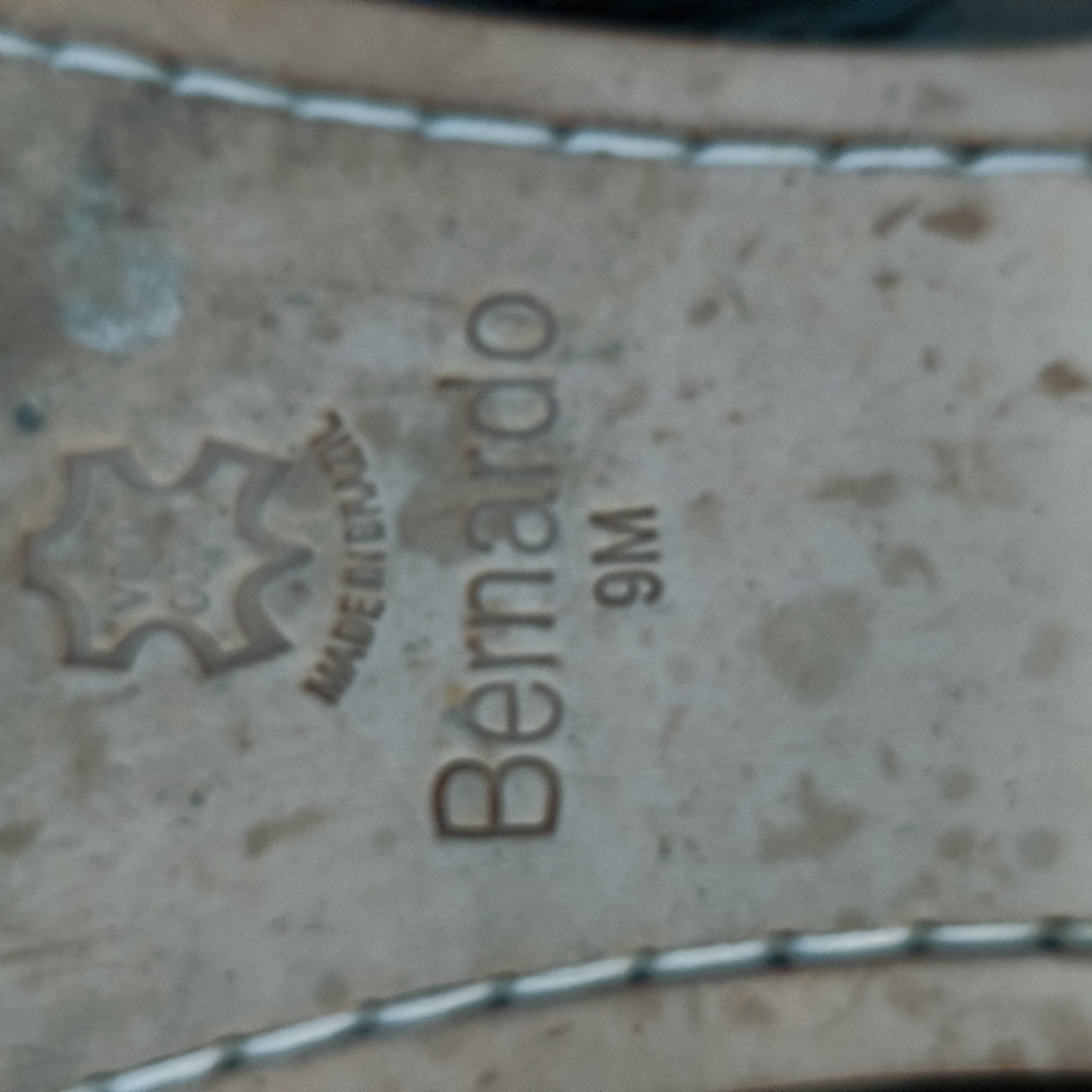 Bernardo Brown Leather Ring-Accent Thong Sandals - Picture 6 of 7